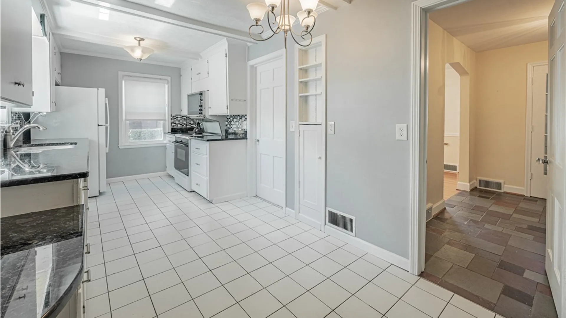 Property at 4831 Lewiston Road, Niagara Falls, NY 14305 18