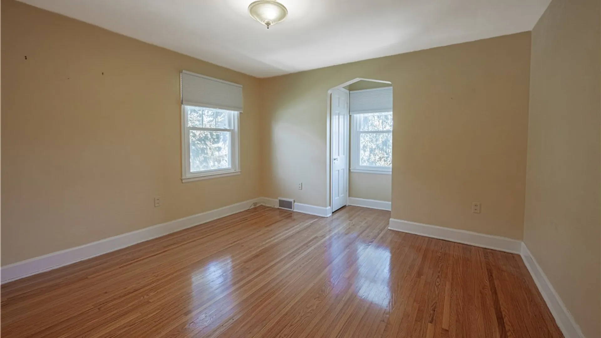 Property at 4831 Lewiston Road, Niagara Falls, NY 14305 26