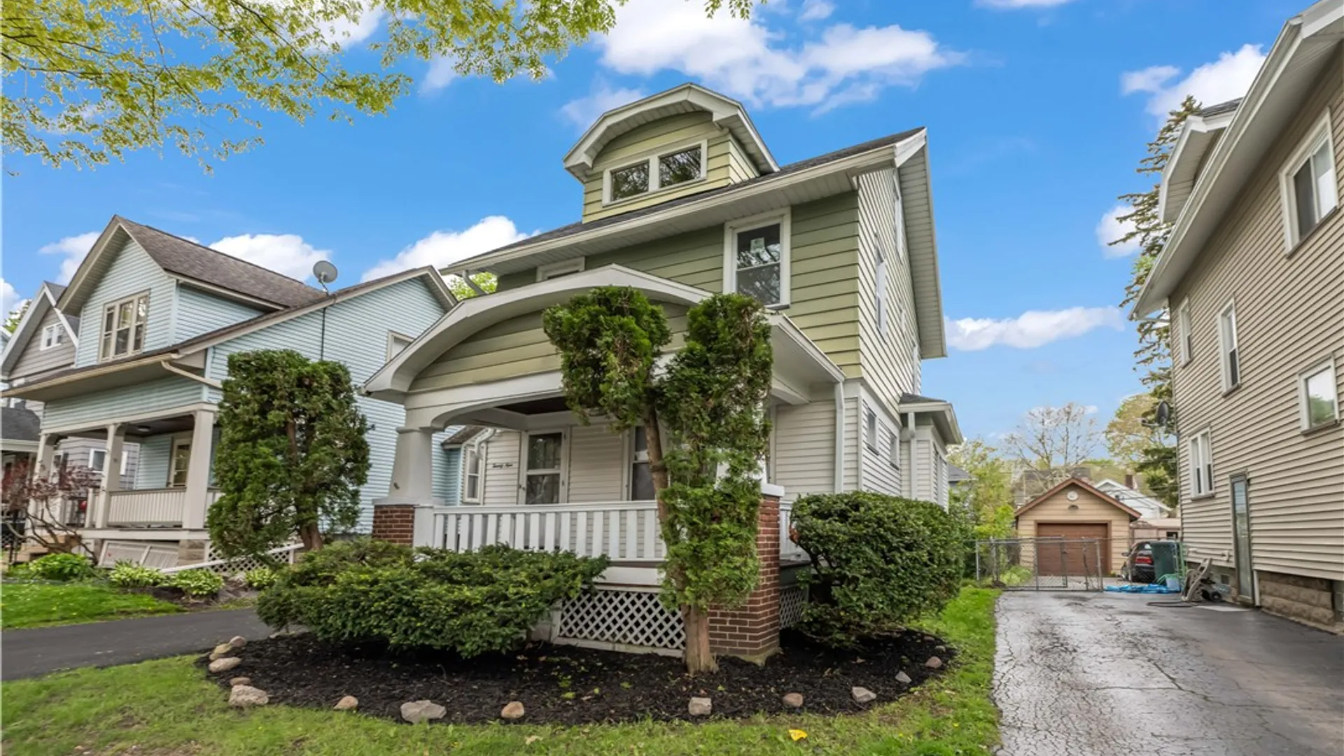 Property at 29 Edgeland Street, Rochester, NY 14609 3