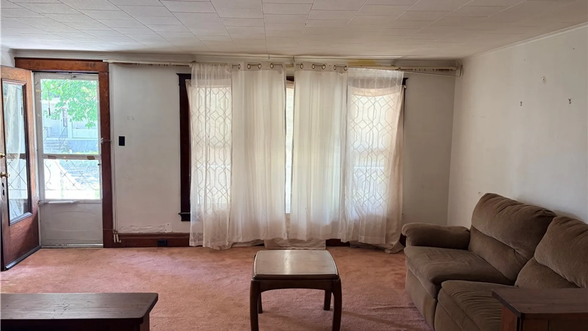 Property at 2204 La Salle Avenue, Niagara Falls, NY 14301 13