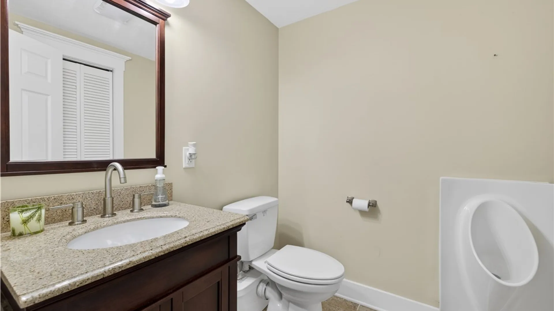 Property at 8195 Fenimore Court, Clay, NY 13090 39