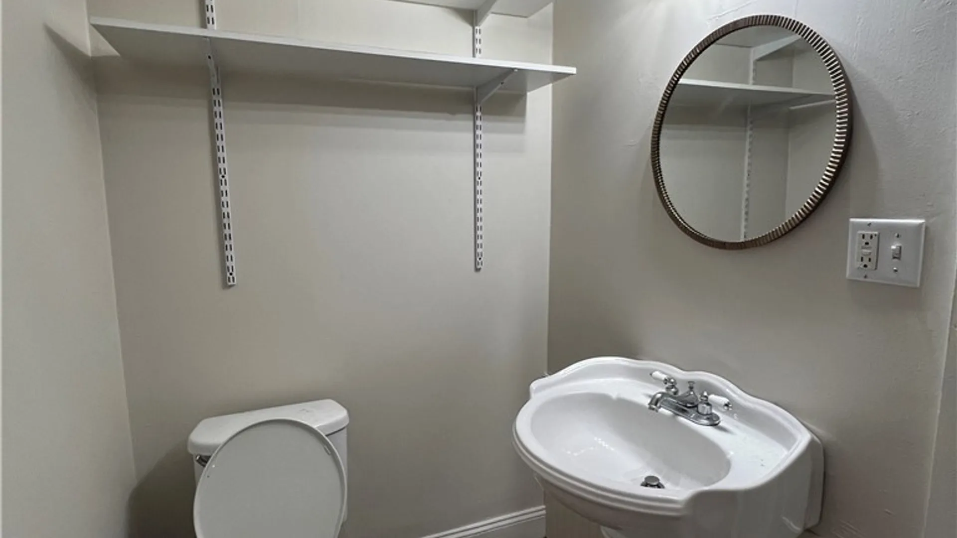 Property at 188-190 Charlotte Street, Rochester, NY 14607 4
