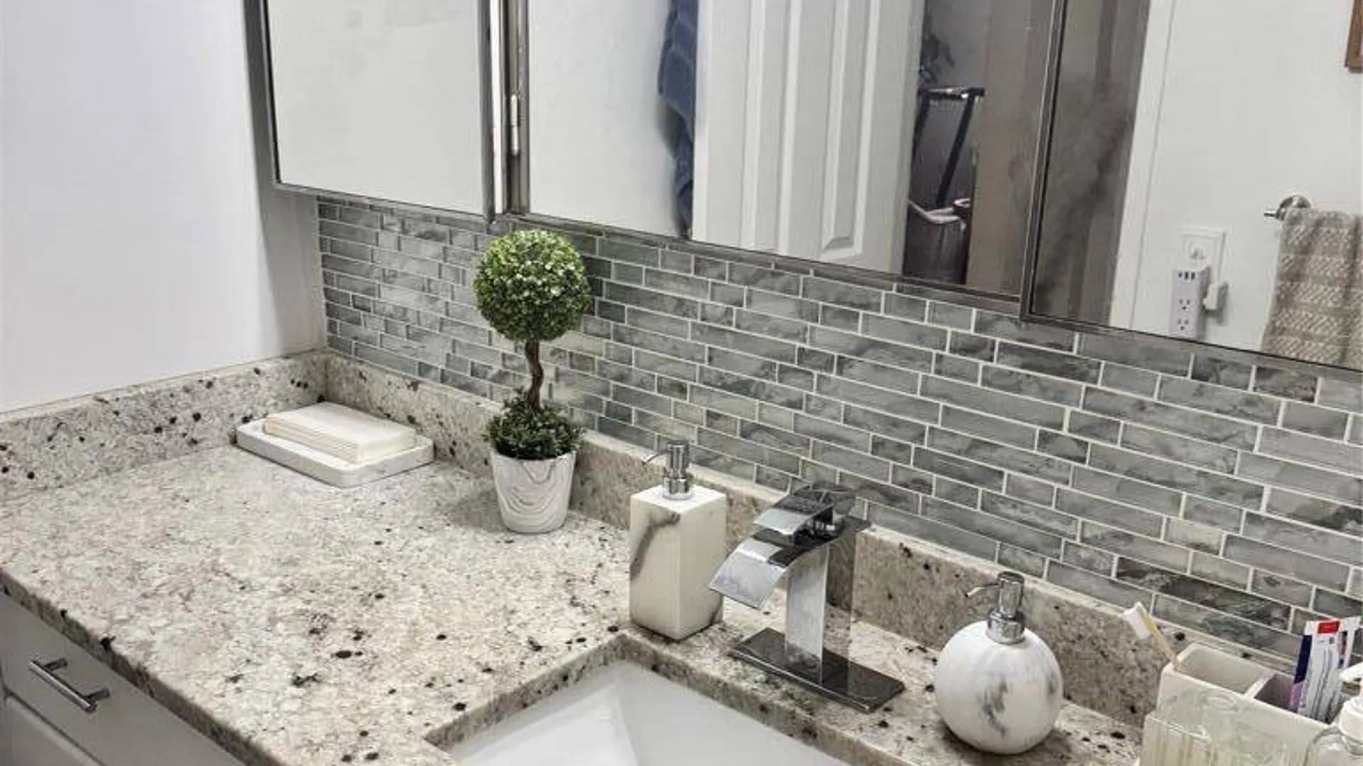 Property at 1 Balint Dr, Yonkers, NY 10710 13