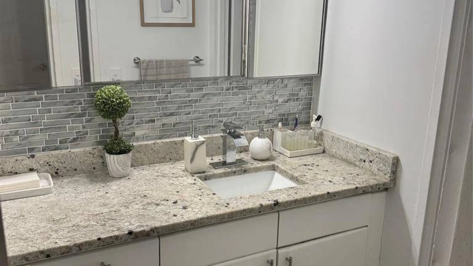 Property at 1 Balint Dr, Yonkers, NY 10710 14