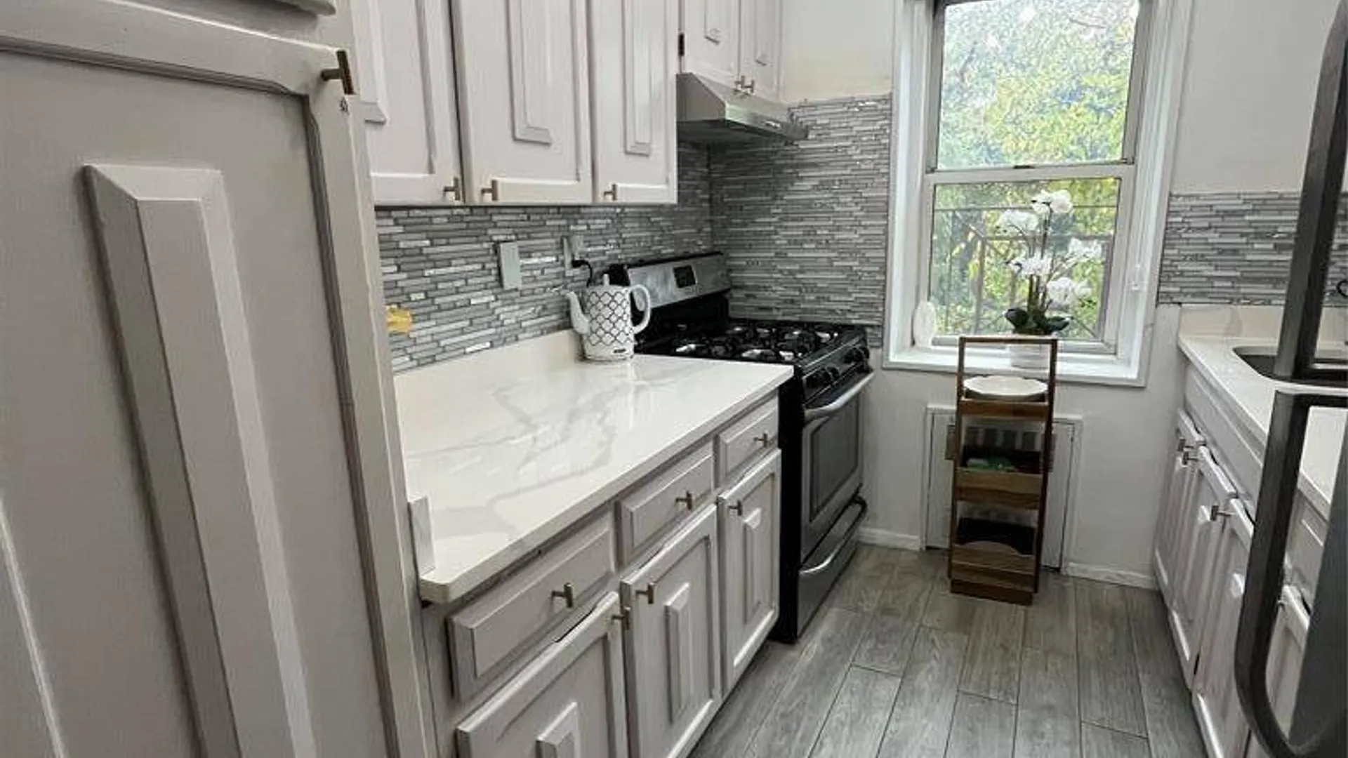 Property at 1 Balint Dr, Yonkers, NY 10710 6