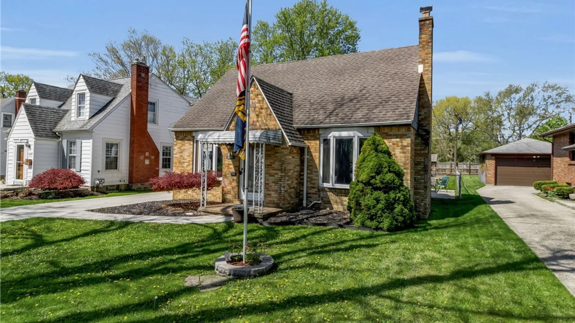 Property at 278 Woodridge Avenue, Cheektowaga, NY 14225 2