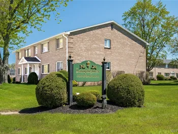 Property at 135 Old Lyme Drive, Amherst, NY 14221