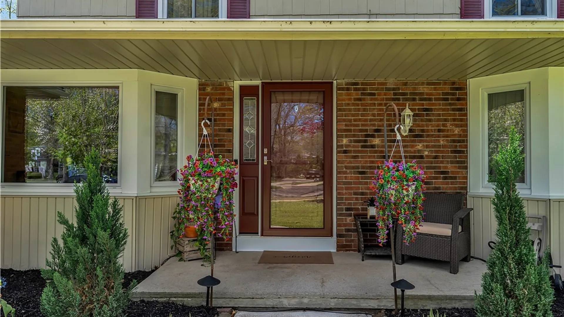 Property at 126 Amberwood Drive, Grand Island, NY 14072 2