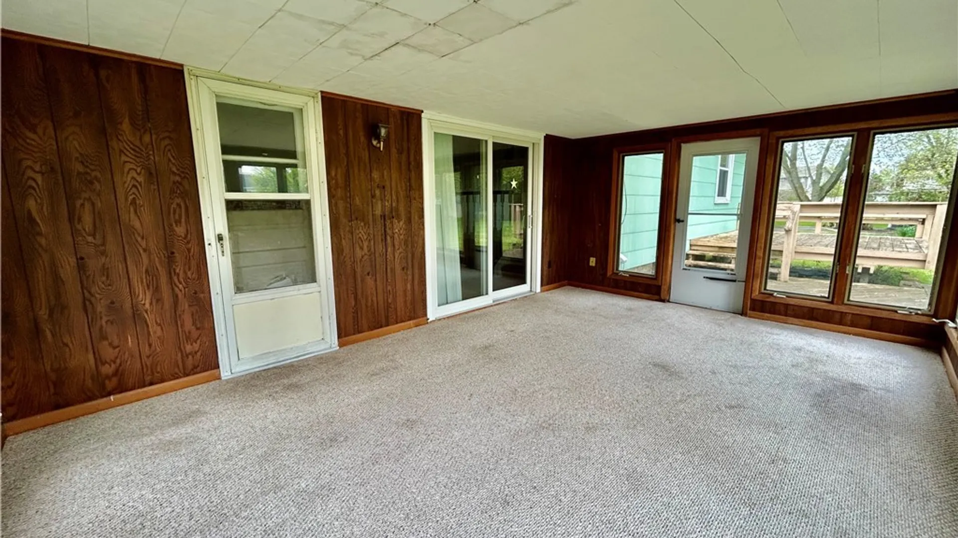 Property at 52 Dorset Drive, Lancaster, NY 14043 11