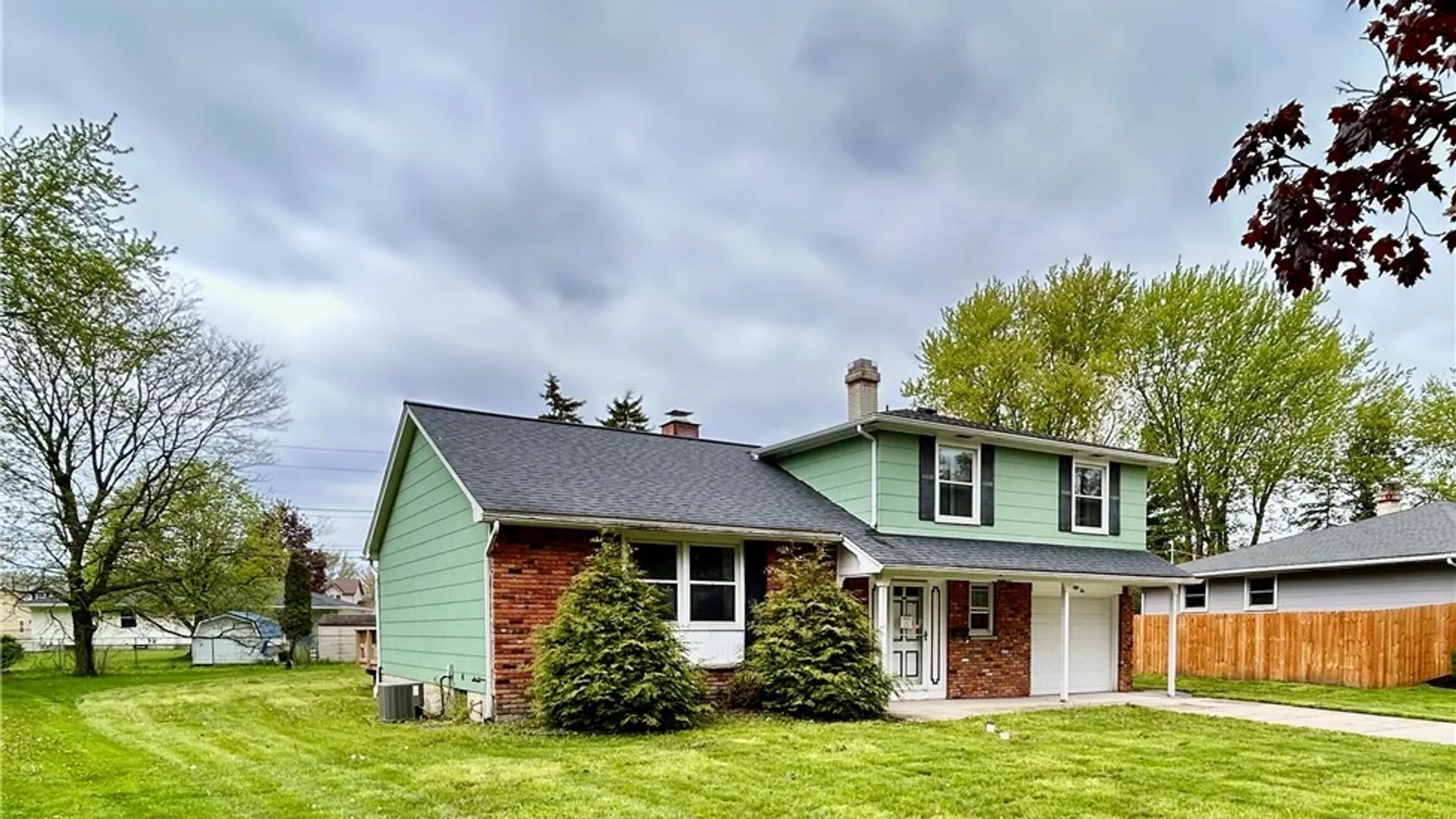 Property at 52 Dorset Drive, Lancaster, NY 14043 2