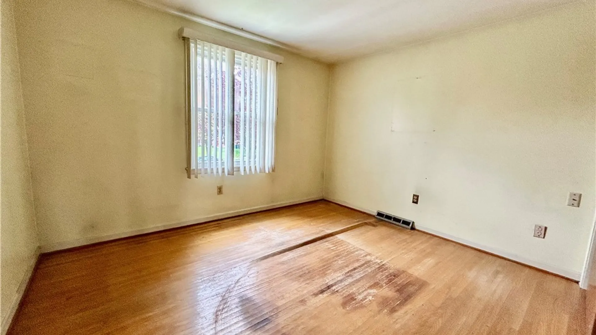 Property at 52 Dorset Drive, Lancaster, NY 14043 23