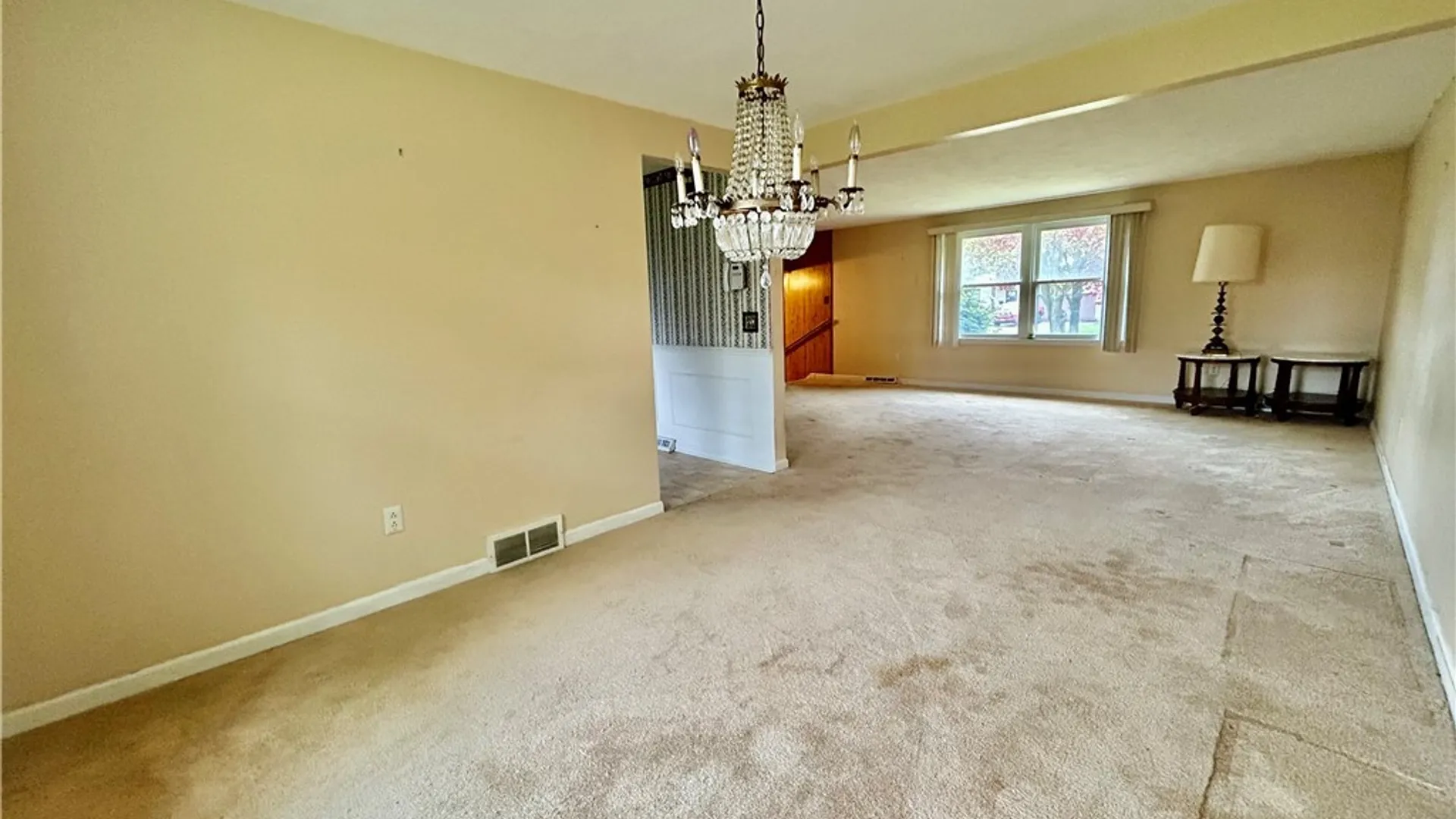 Property at 52 Dorset Drive, Lancaster, NY 14043 6