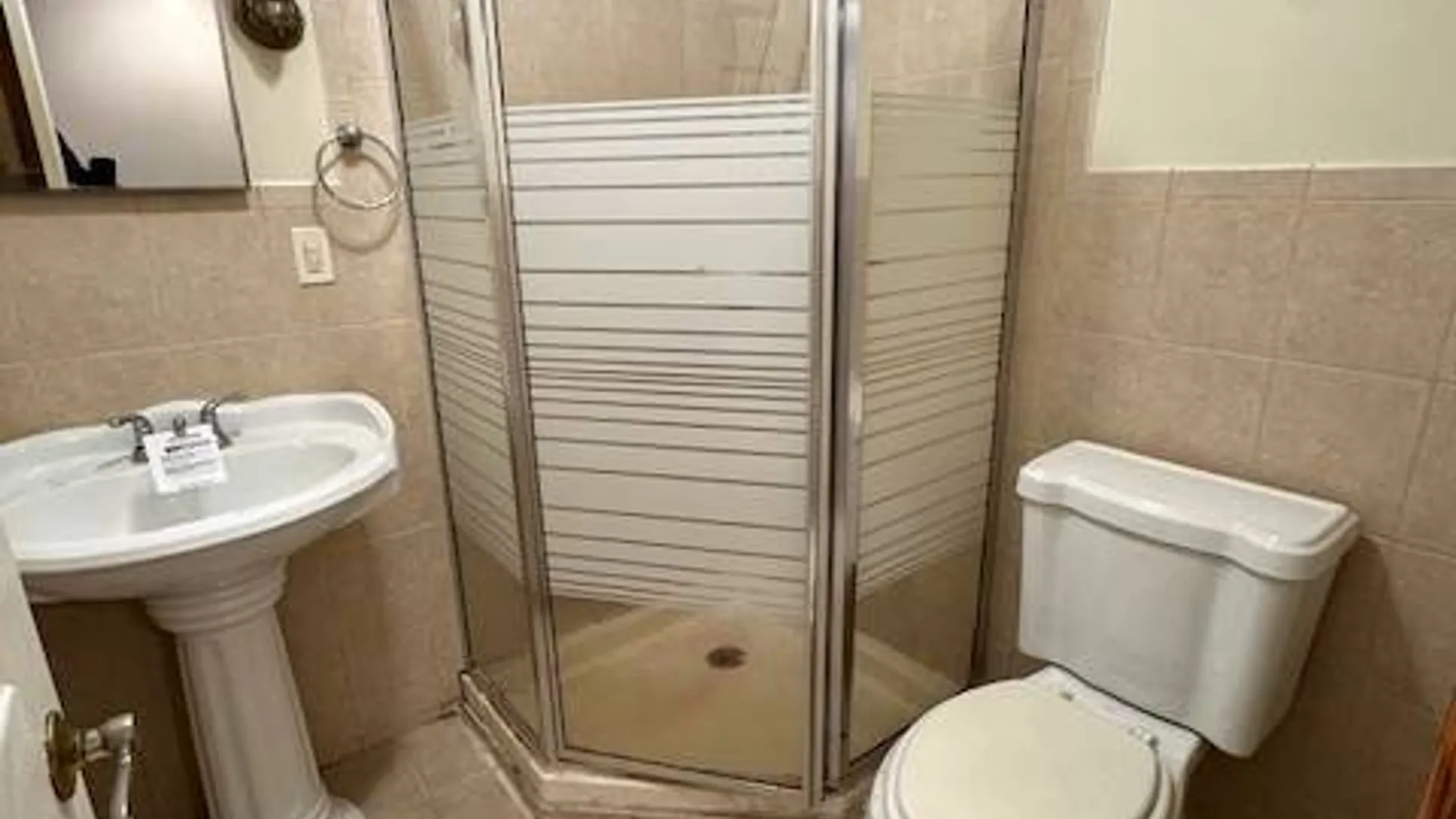 Property at 178 Highland Blvd, Brooklyn, NY 11207 39