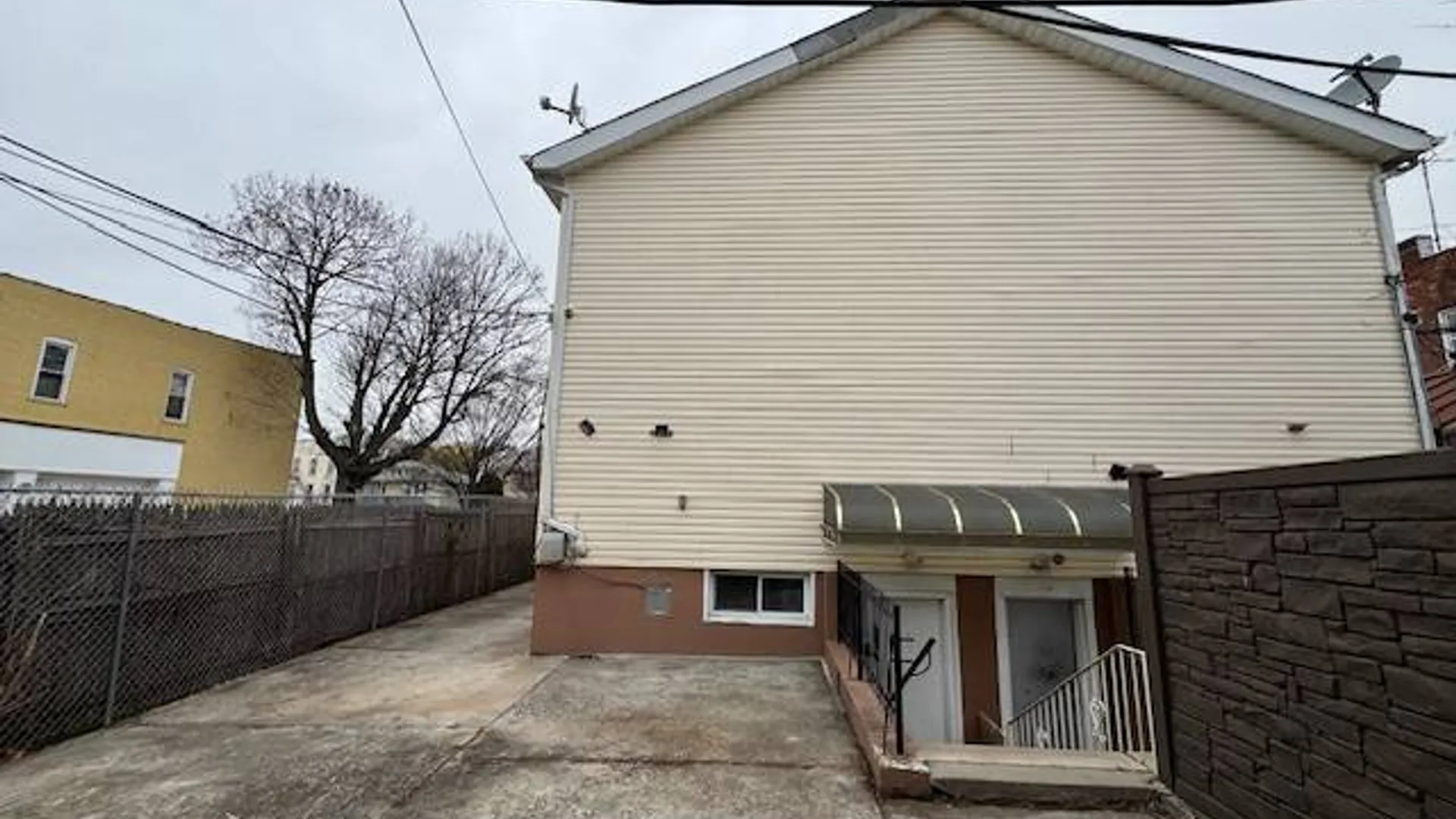 Property at 178 Highland Blvd, Brooklyn, NY 11207 6
