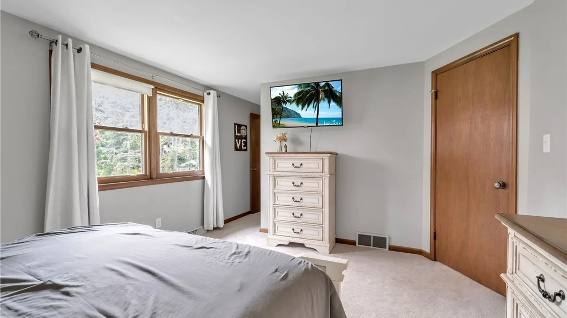 Property at 17 Old Schoolhouse Road, Lancaster, NY 14086 24