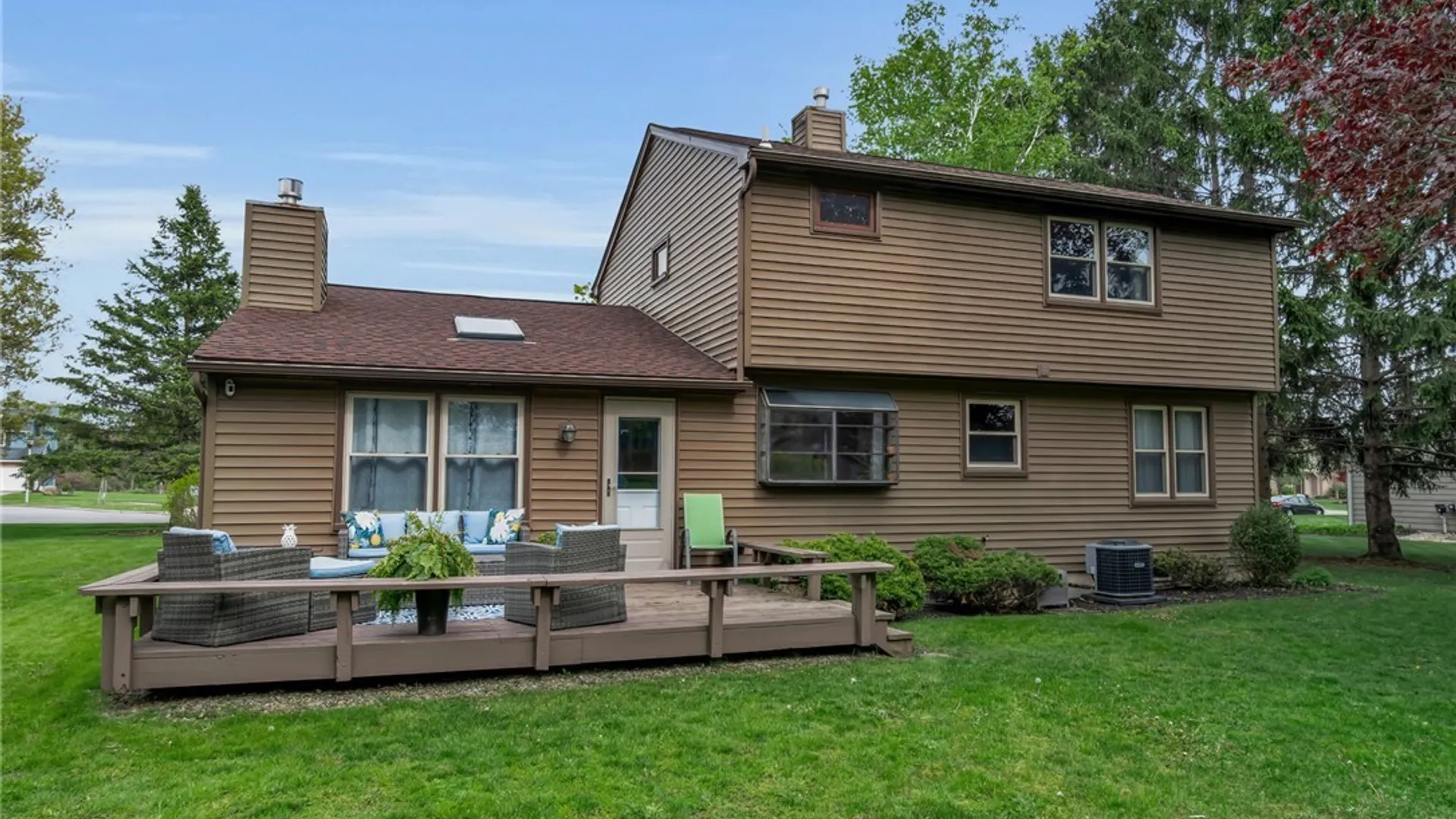 Property at 17 Old Schoolhouse Road, Lancaster, NY 14086 45