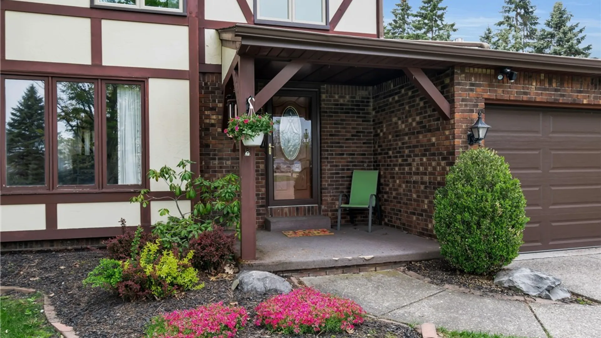 Property at 17 Old Schoolhouse Road, Lancaster, NY 14086 48