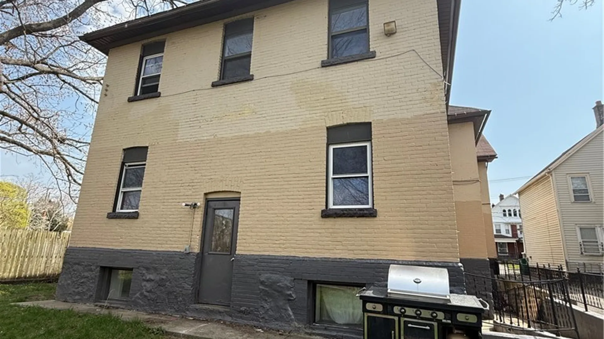 Property at 1028 South Avenue, Niagara Falls, NY 14305 2