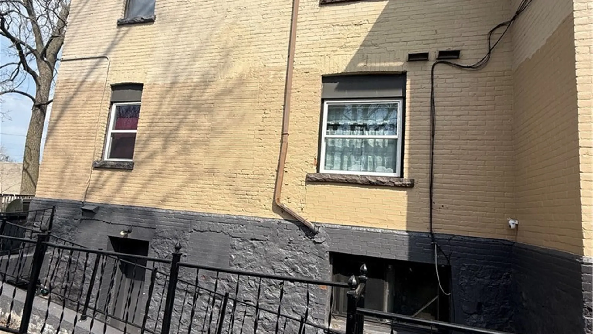 Property at 1028 South Avenue, Niagara Falls, NY 14305 4