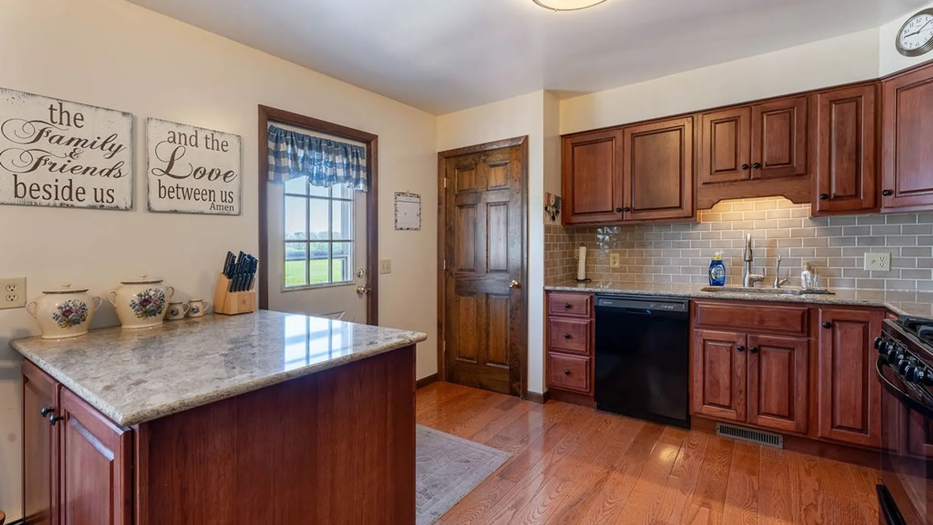 Property at 3889 Slusaric Road, Wheatfield, NY 14120 7
