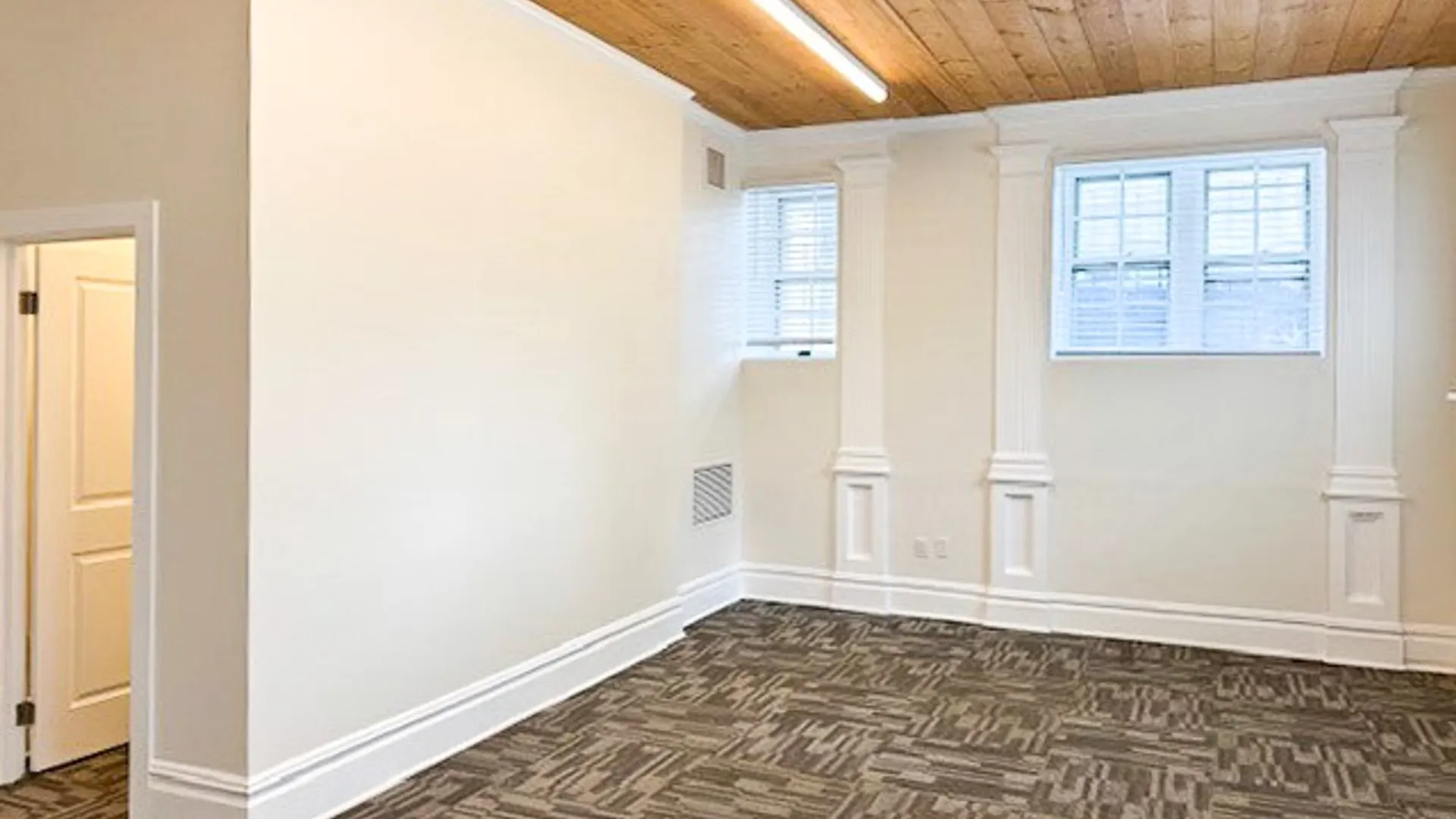 Property at 421 University Ave, Rochester, NY 14607 14