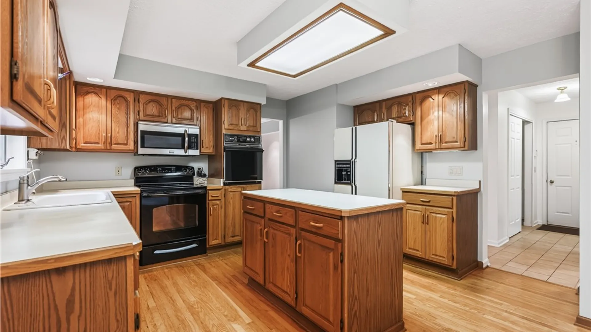 Property at 472 Maplewoods Ln, Webster, NY 14580 21
