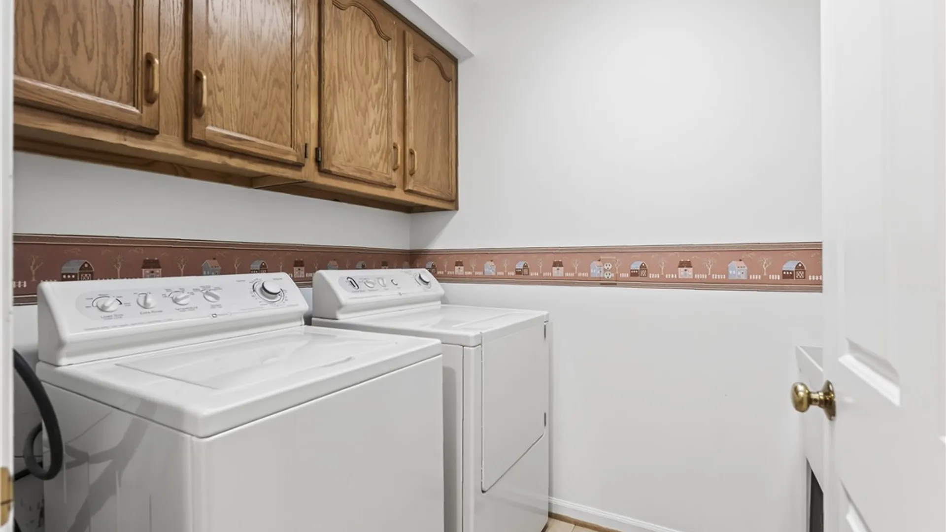 Property at 472 Maplewoods Ln, Webster, NY 14580 22