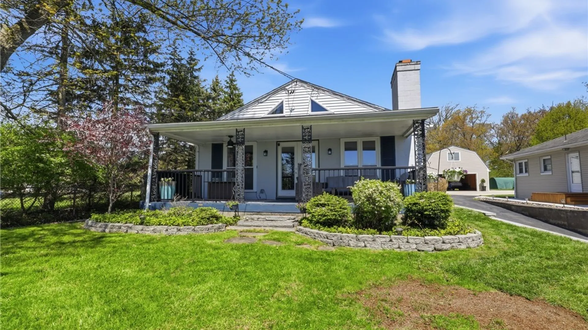 Property at 2296 River Road, Grand Island, NY 14072 4
