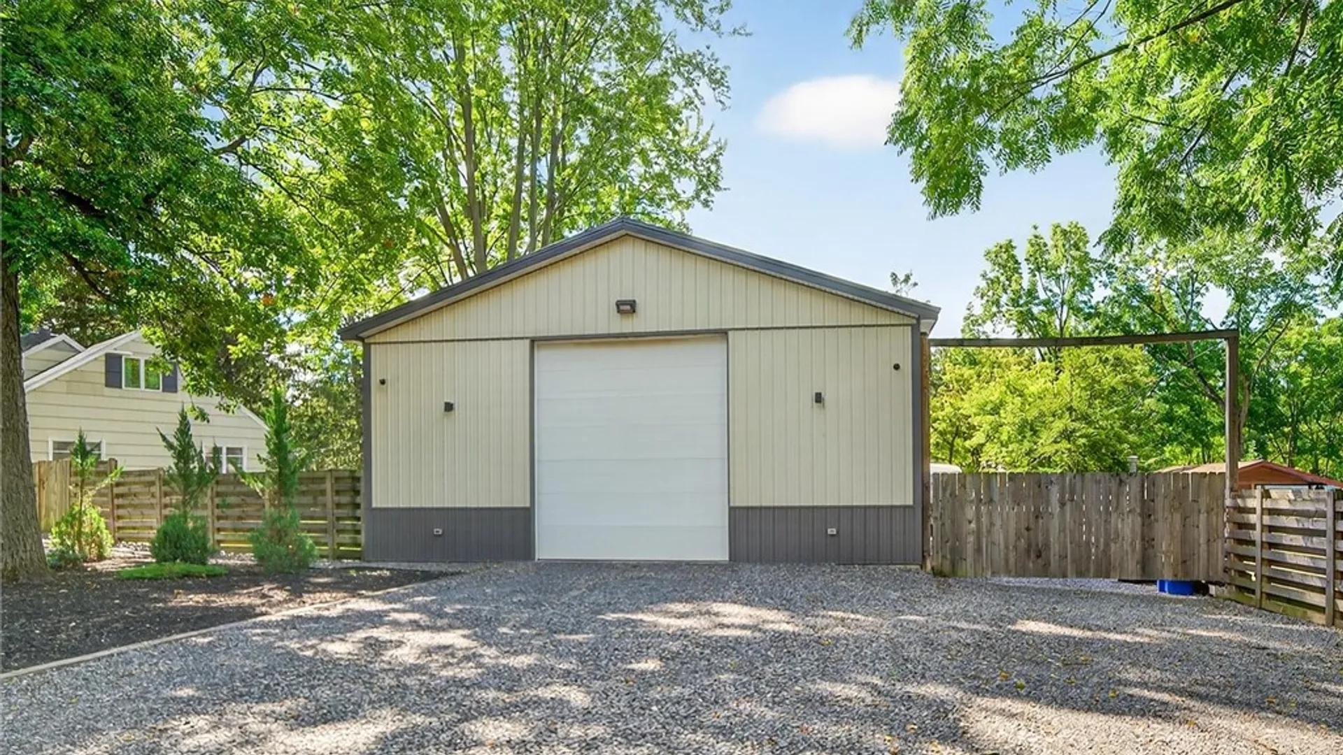 Property at 9 Oakwood Ln, Wheatland, NY 14546 3
