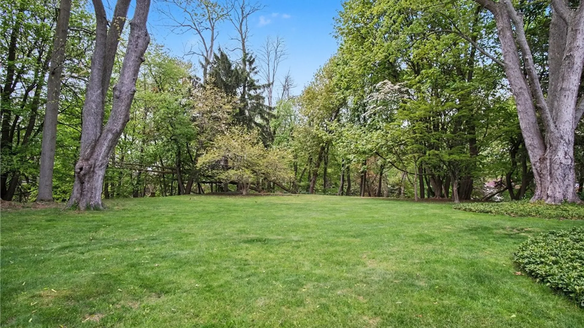 Property at 236 Frankland Road, Irondequoit, NY 14617 21