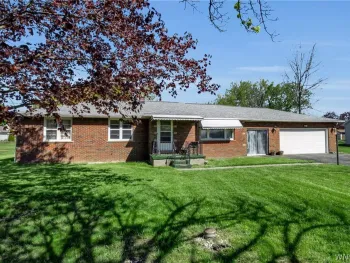 Property at 8130 Packard Road, Niagara, NY 14304