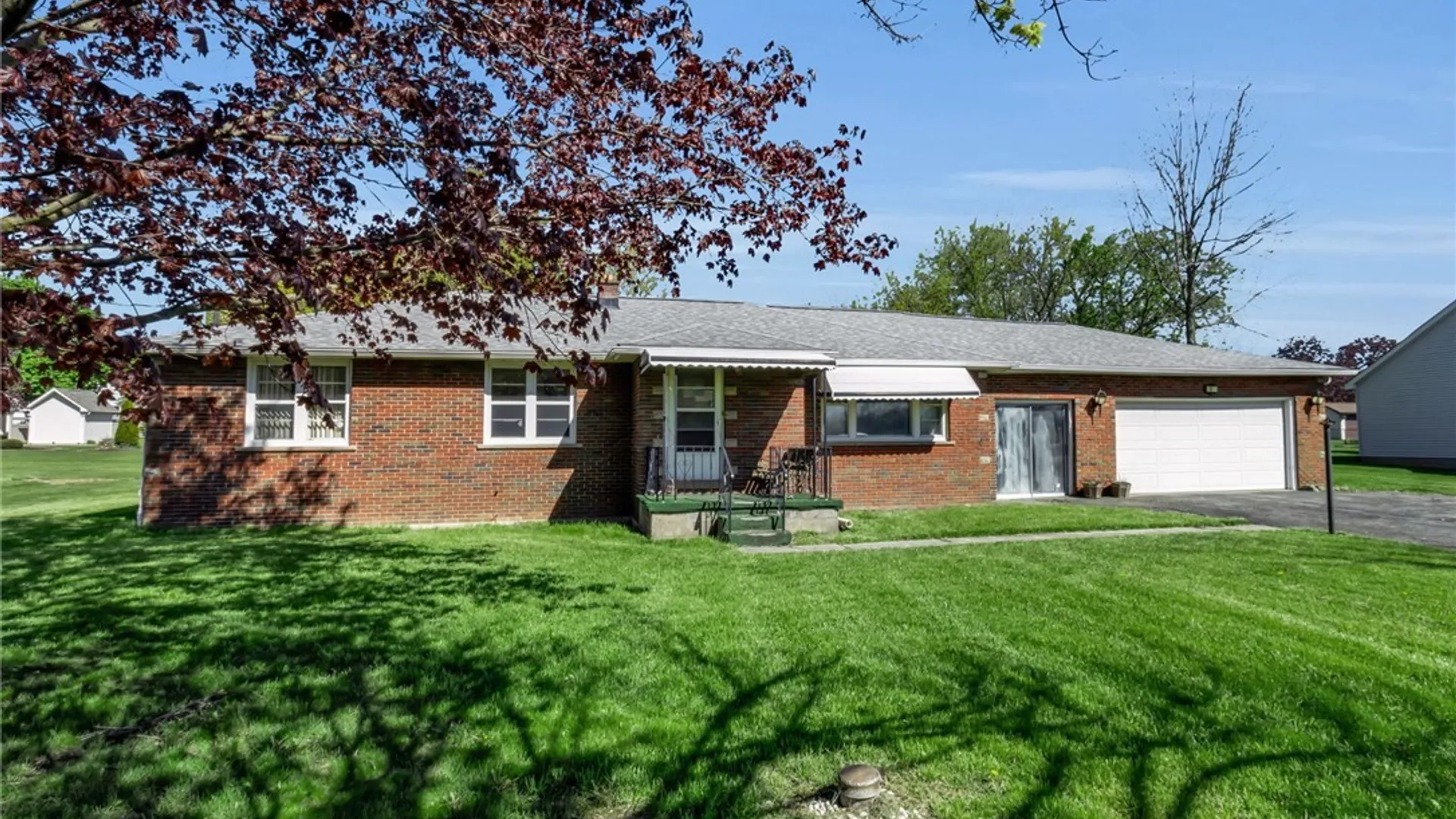 Property at 8130 Packard Road, Niagara, NY 14304 3