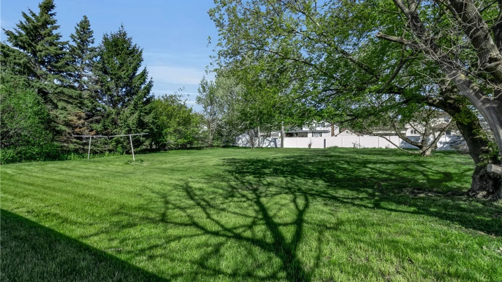 Property at 8130 Packard Road, Niagara, NY 14304 6