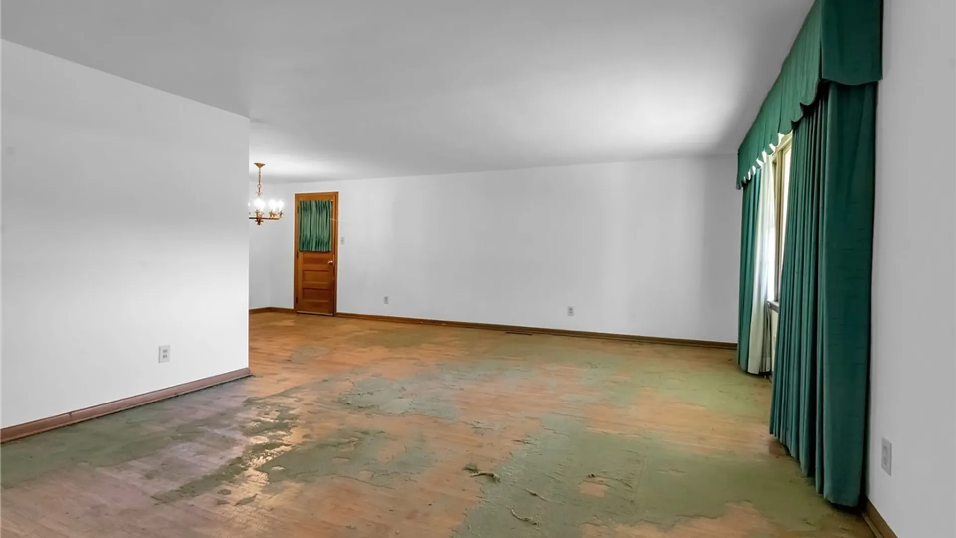 Property at 8130 Packard Road, Niagara, NY 14304 9