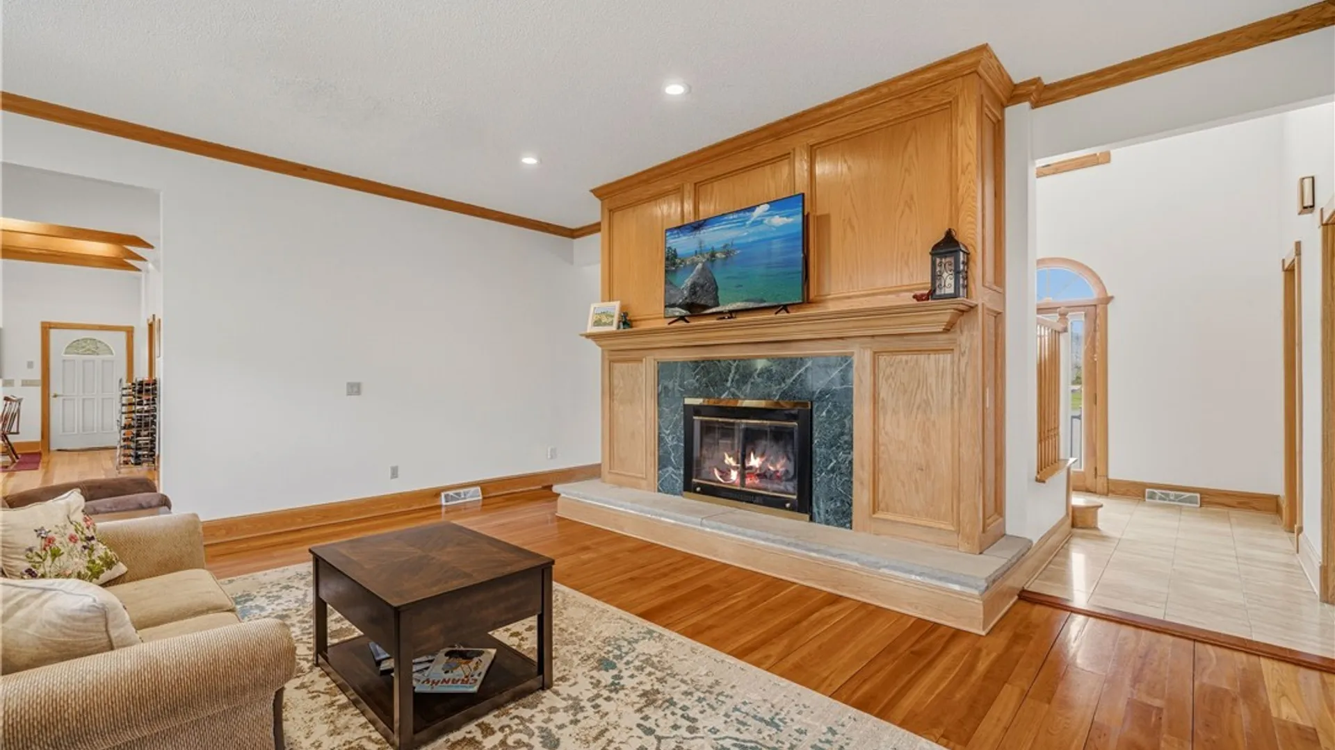Property at 207 Forest Creek Lane, Grand Island, NY 14072 14