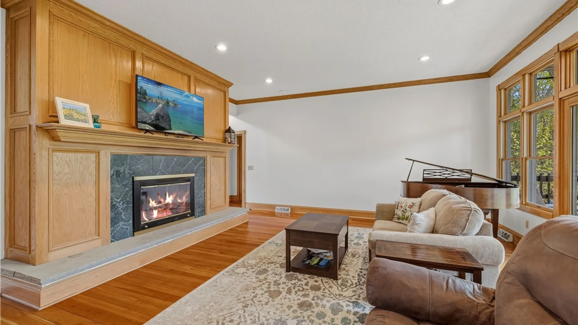 Property at 207 Forest Creek Lane, Grand Island, NY 14072 21