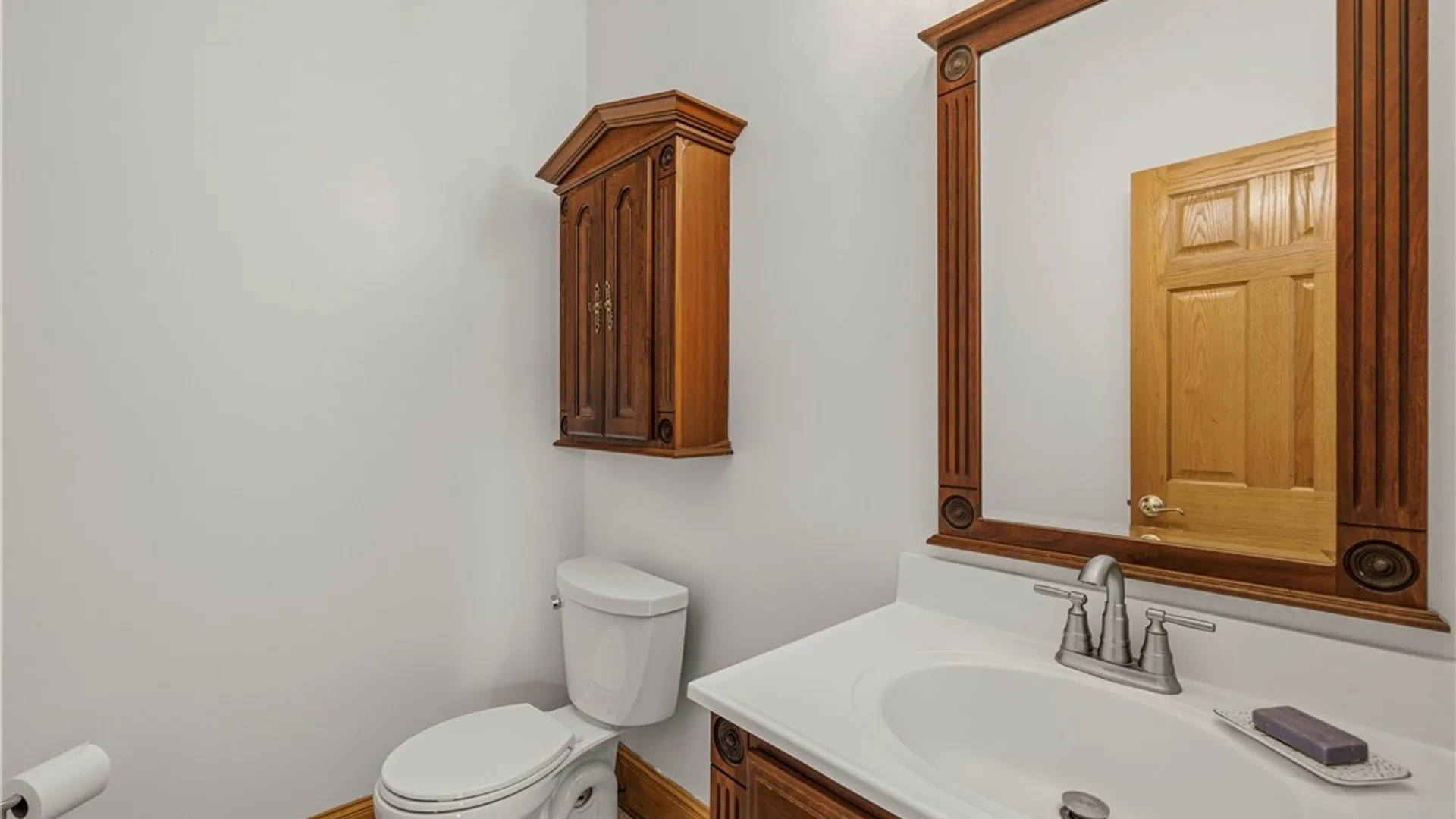 Property at 207 Forest Creek Lane, Grand Island, NY 14072 5