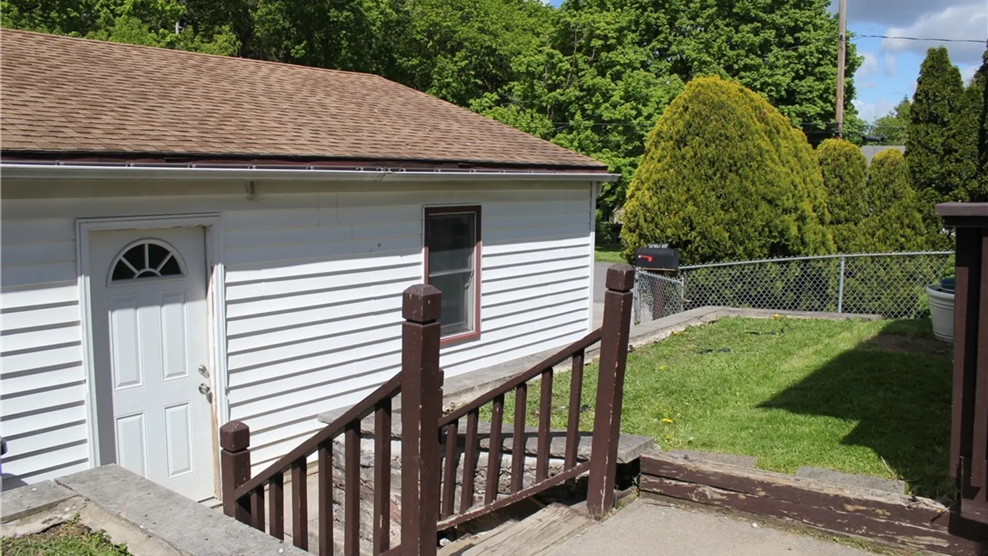 Property at 613 Avery Avenue, Syracuse, NY 13204 3
