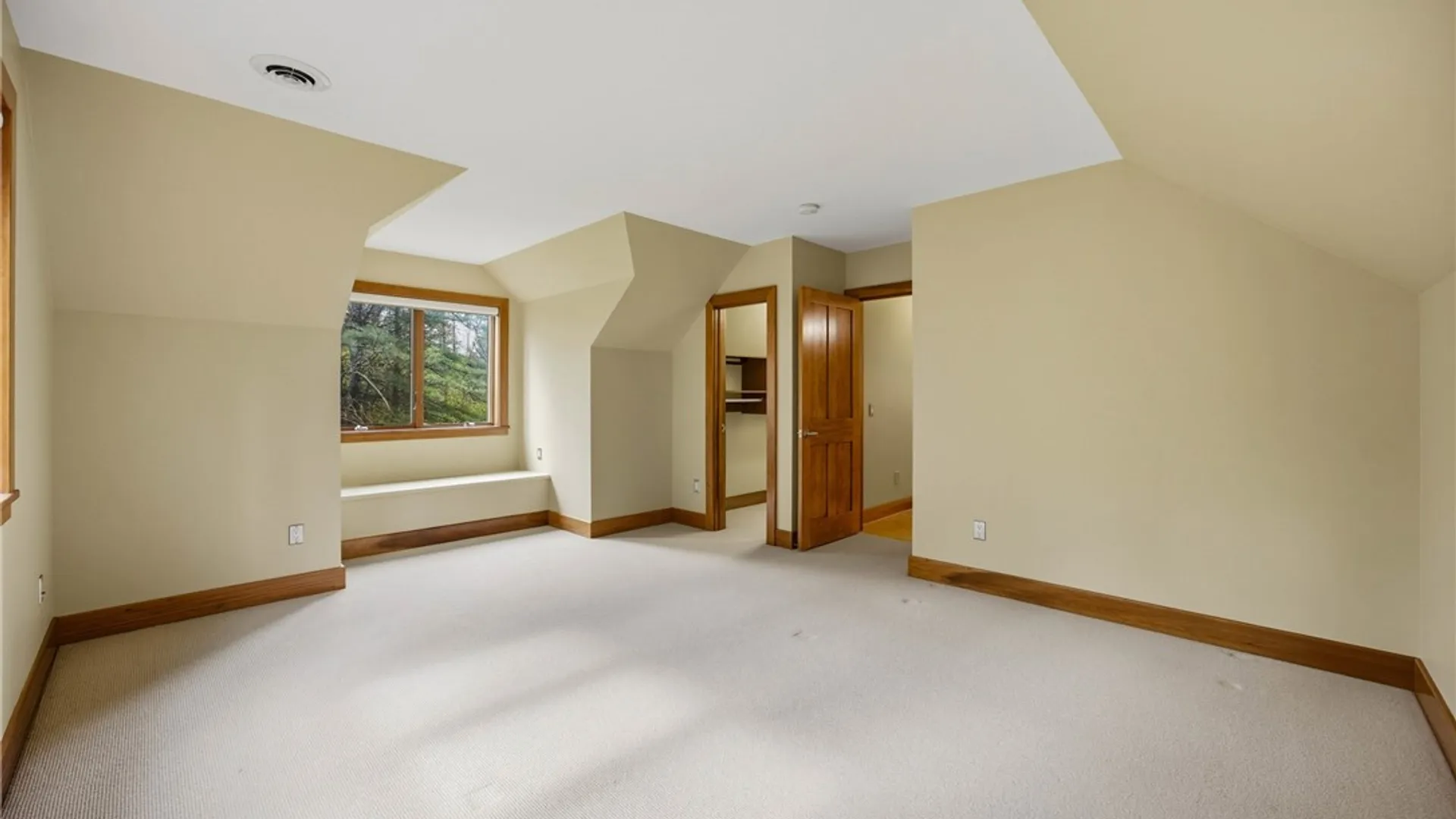 Property at 7 SCR Lane, Perinton, NY 14564 33