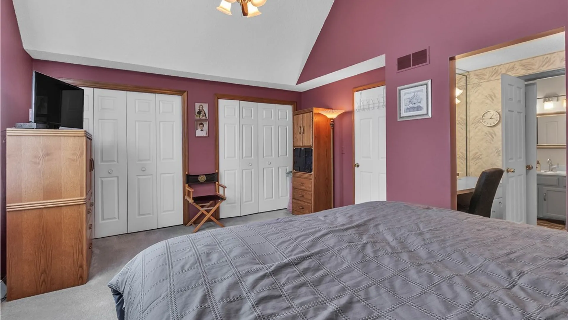 Property at 16 Hill Drive, West Seneca, NY 14224 16