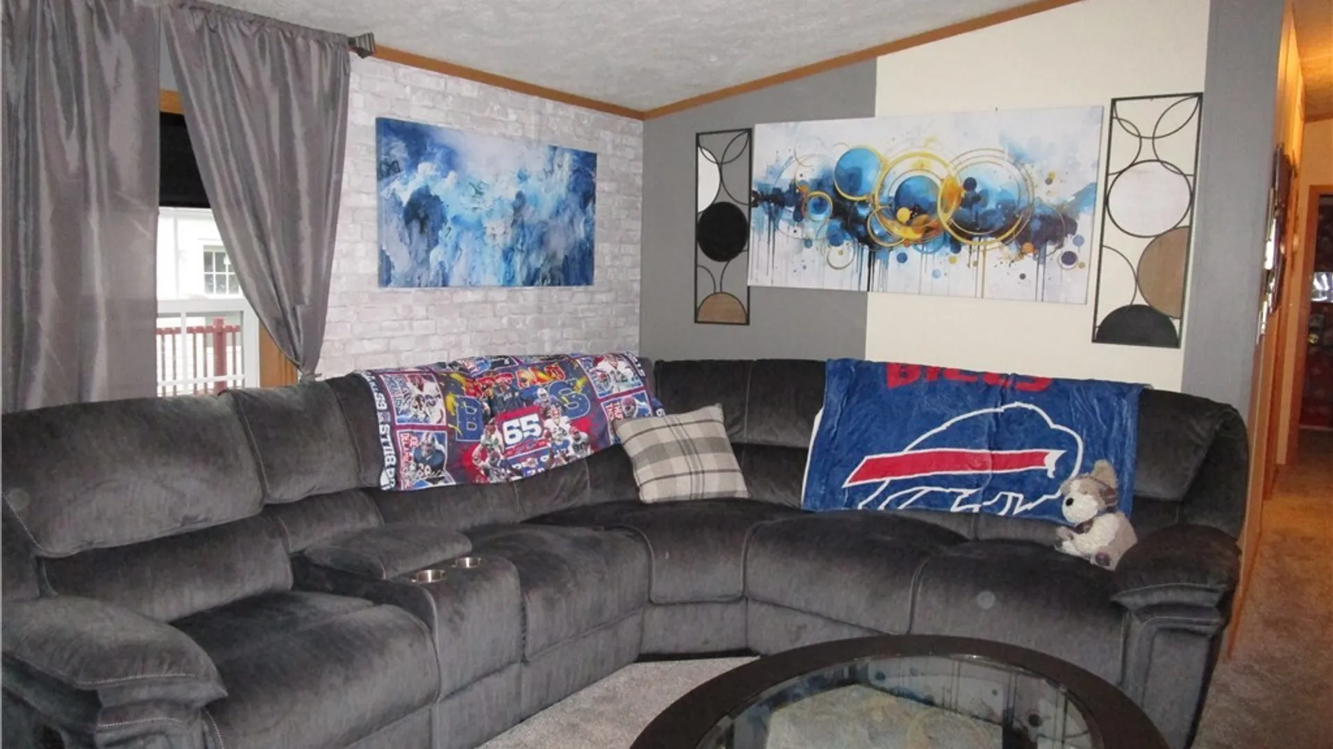Property at 3450 Howard Road, Hamburg, NY 14075 3