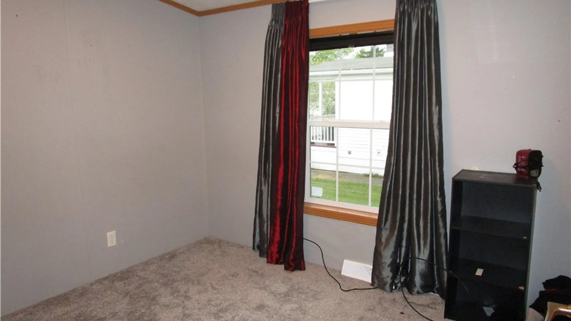 Property at 3450 Howard Road, Hamburg, NY 14075 4
