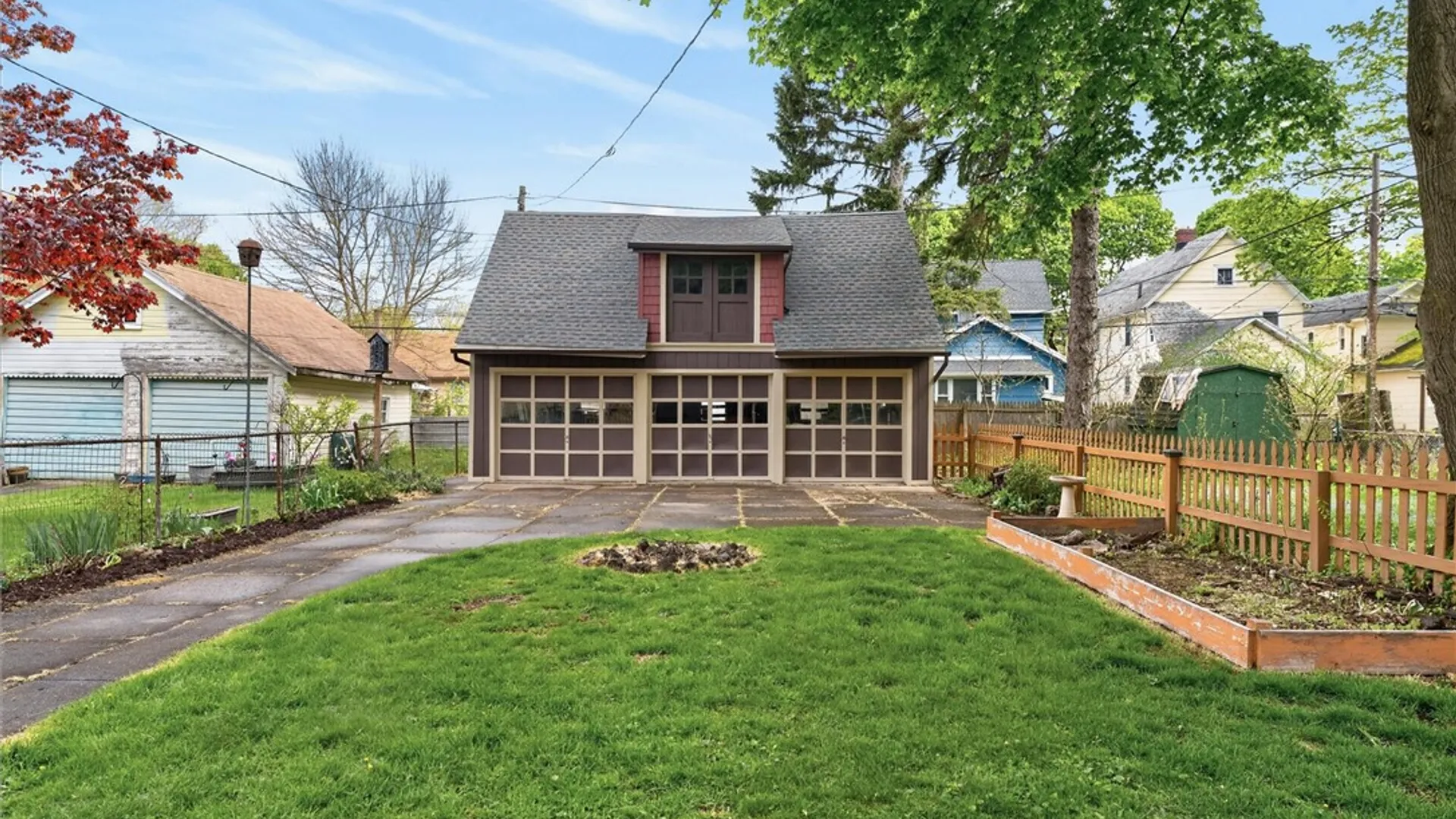 Property at 42 Washburn Park, Rochester, NY 14620 6