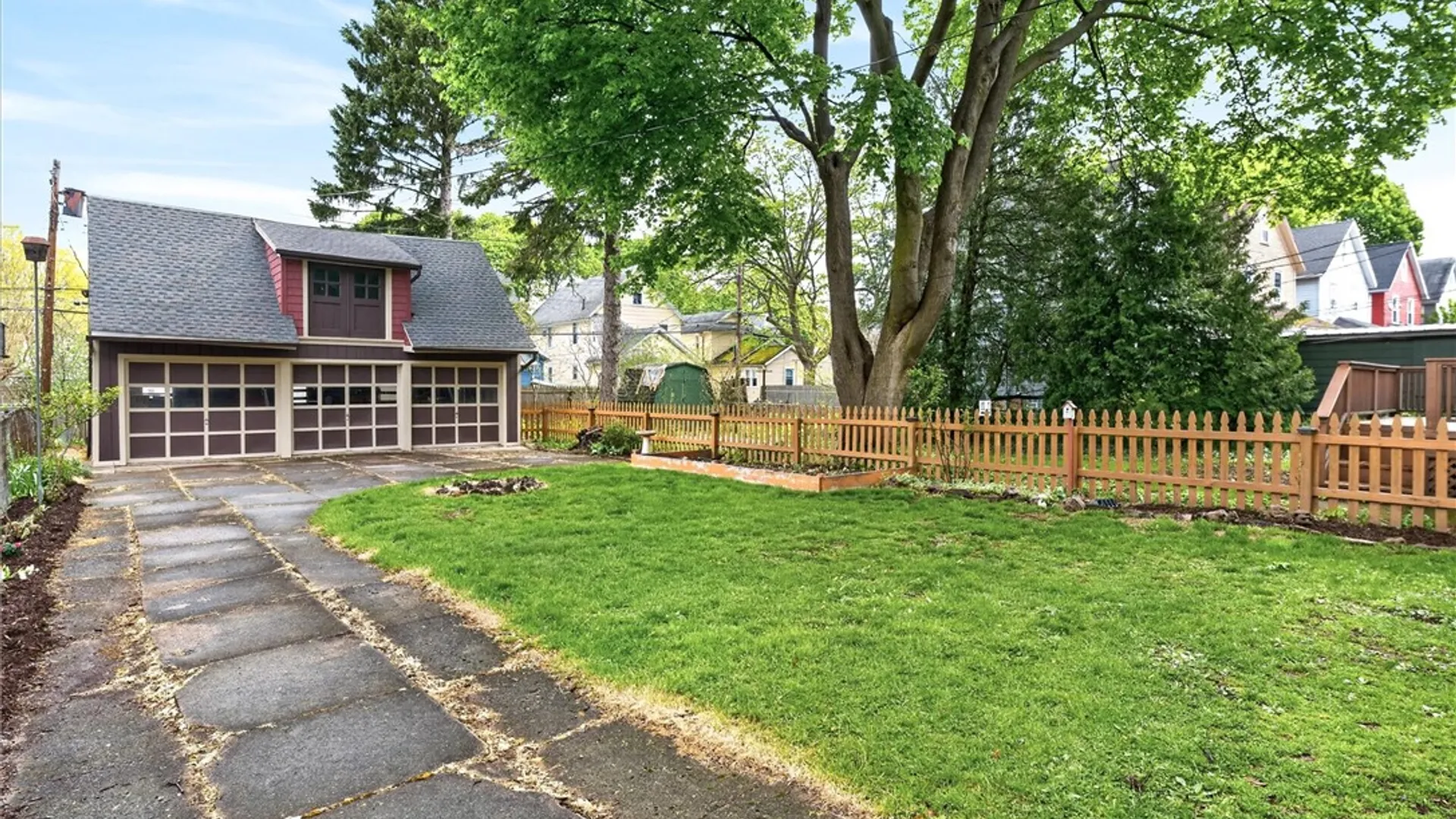 Property at 42 Washburn Park, Rochester, NY 14620 7
