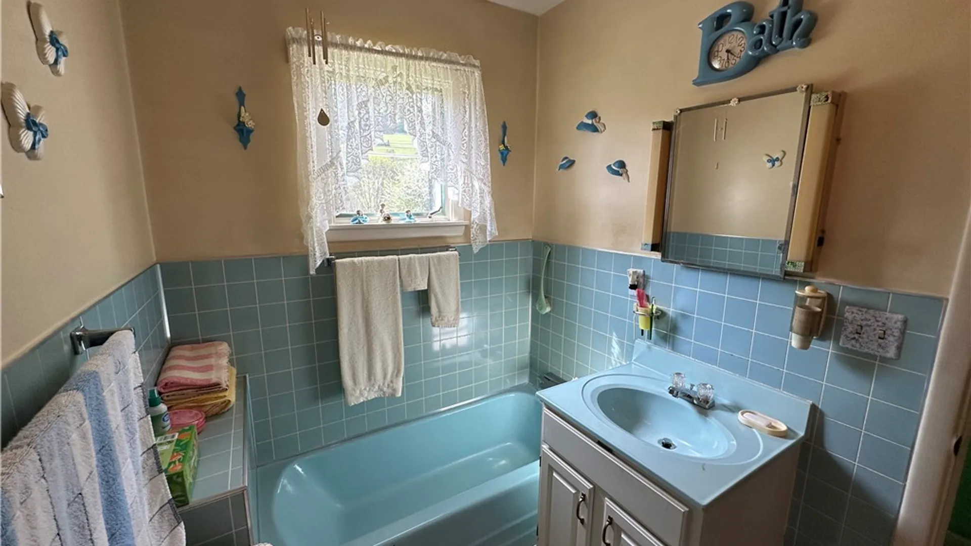 Property at 29 Jf Kennedy Drive, Lewis Run, PA 16738 16