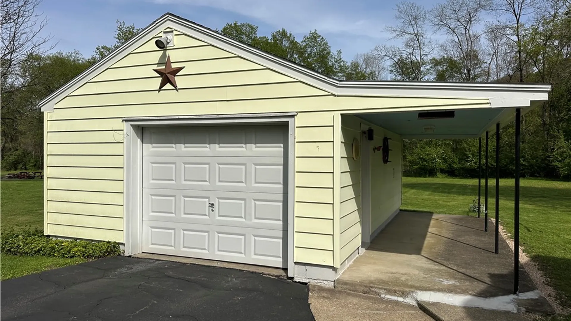 Property at 29 Jf Kennedy Drive, Lewis Run, PA 16738 4