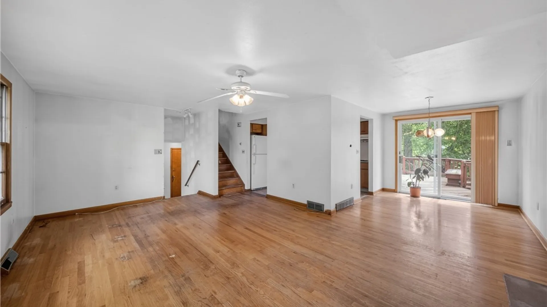Property at 22 Apricot Ln, Clay, NY 13090 7