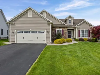Property at 607 Pine Lakes, Webster, NY 14580