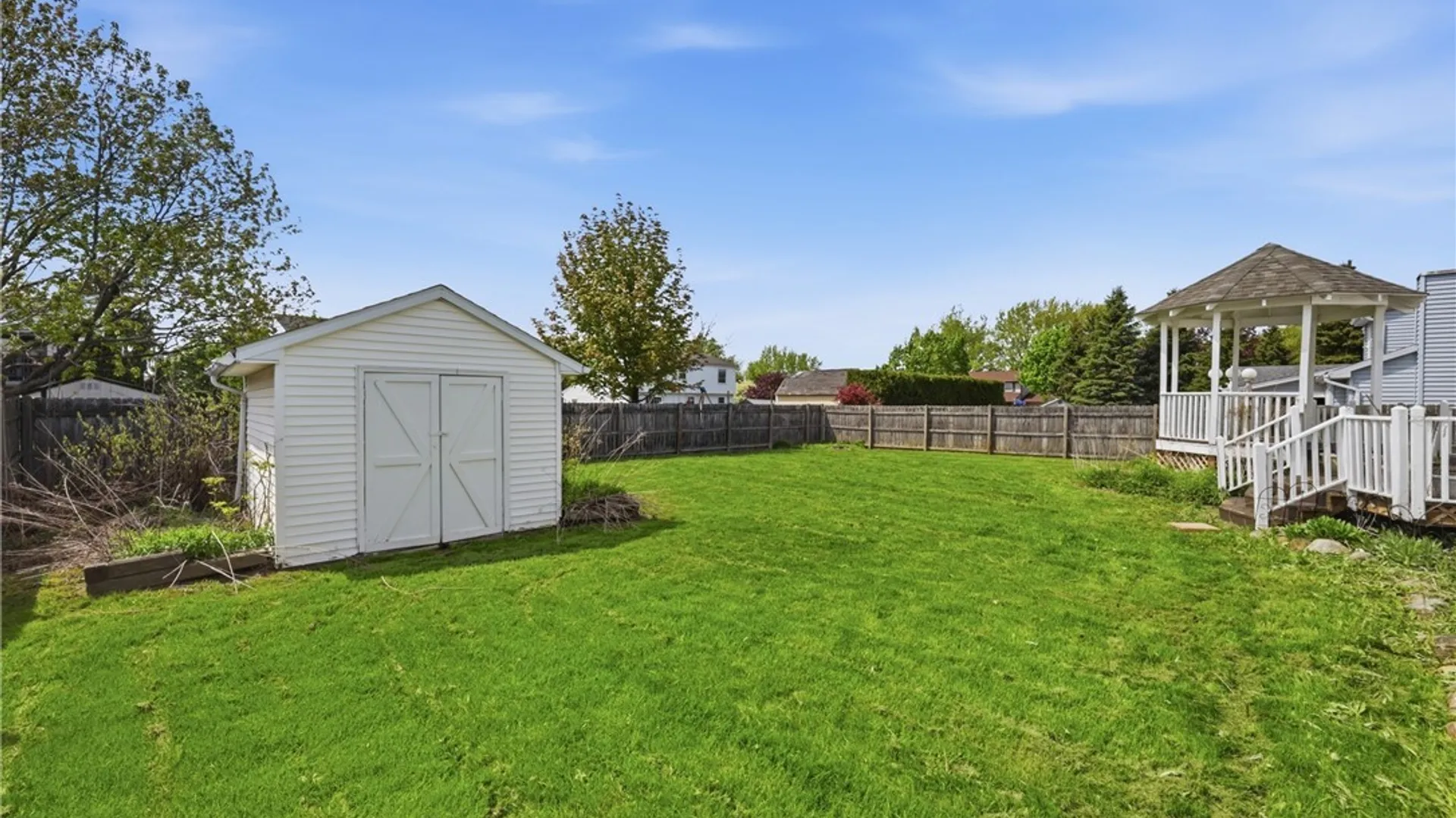 Property at 68 Tracy Lynn Lane, West Seneca, NY 14224 24