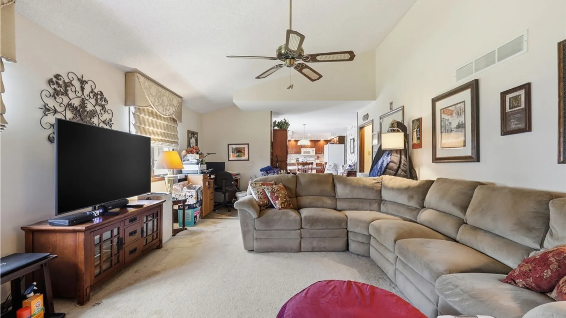 Property at 68 Tracy Lynn Lane, West Seneca, NY 14224 9